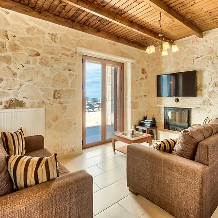Villa Traditional 1 Volímai